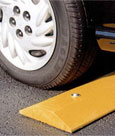Solid Plastic Speed Bumps Rubber Speed Humps Parking Blocks